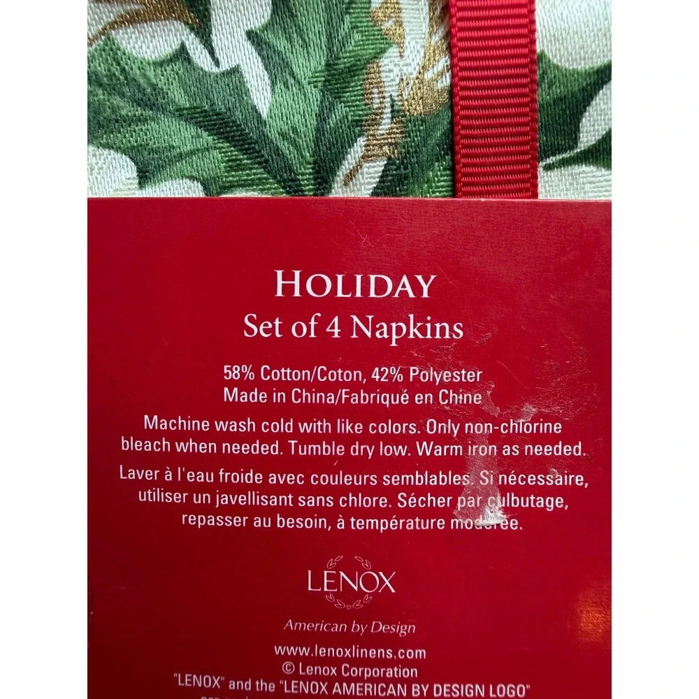New Lenox Holiday Napkins Set of 4 Ivory Green Red Holly Damask Christmas